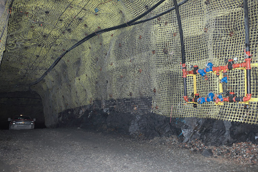 Controlling Pressure Instability in a Deep Mine Water System 